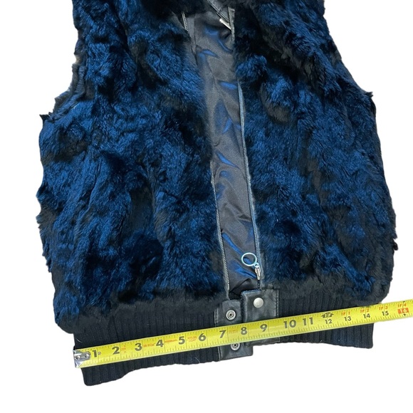 Vintage Eny Women's Black Rabbit Fur and Leather Vest Size Small - Picture 11 of 16